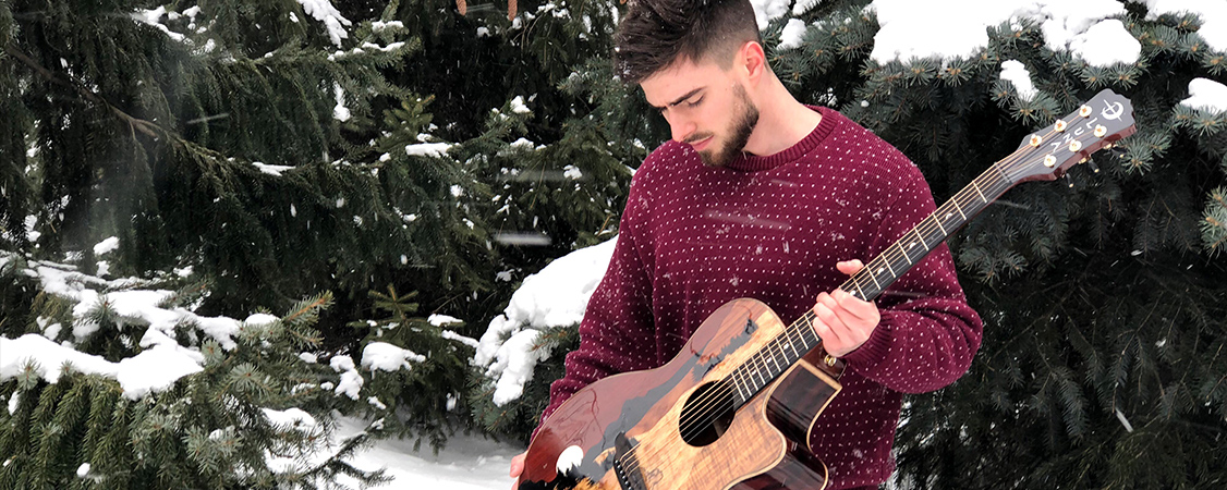 Chase Stephen - Luna Guitars Artist