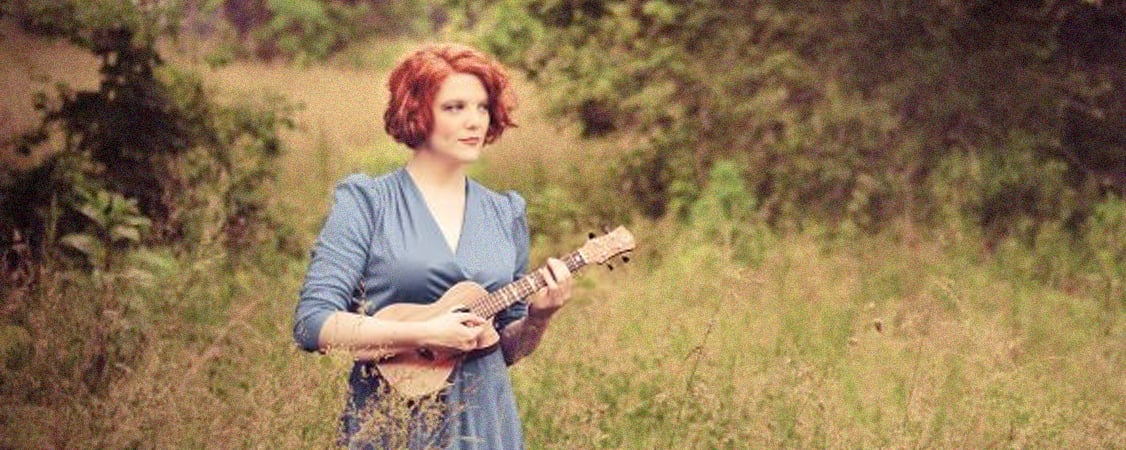 Rachel Pearl - Luna Guitars Artist