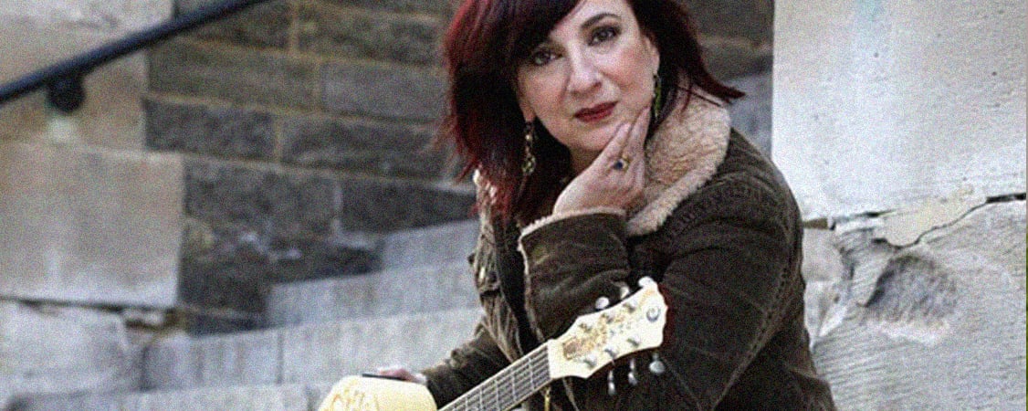Sonya Heller - Luna Guitars Artist